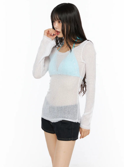 Sheer Slim U-Neck Top CU530 White side-angle full-body shot model carrying star-print tote bag layered look with black cap silver chain belt and silver wedge flip-flops