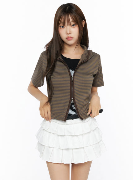 Short Sleeve Hooded Jacket IL523 in Brown, size S/M