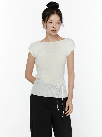 Slim Fit Boat Neck Knit Top CL520 in Light beige, size S/M