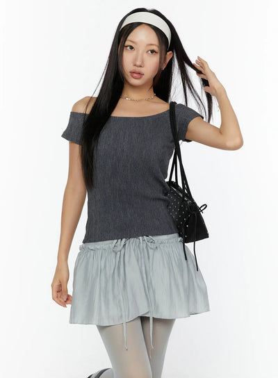 LEWKIN Slim Fit Off-Shoulder Tee CU526 Dark gray front model shot with headband and black polka-dot bag, ribbed knit texture, size S/M