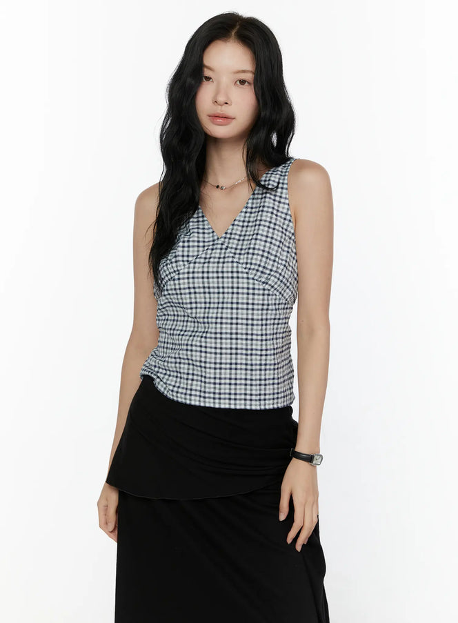 Slim Fit Plaid Sleeveless Top CL520 in Black, size S/M
