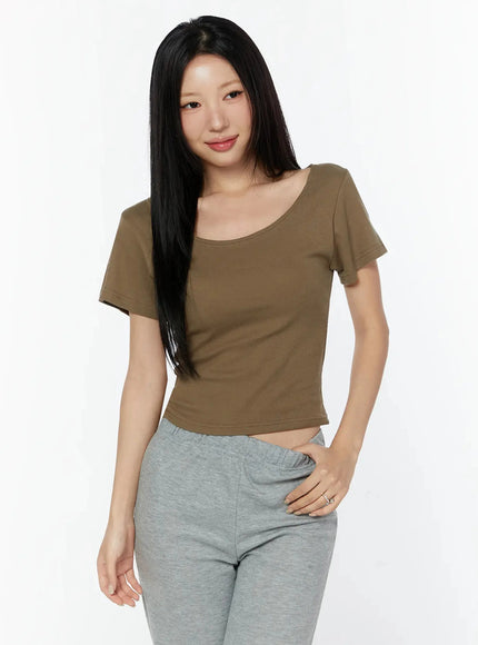 Slim U-Neck Short Sleeve Tee IU524 in Dark green, size S/M