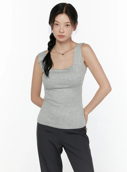 Square Neck Padded Ribbed Tank Top CL520 Grey front shot model half-body braided hair hands on hips ribbed knit square neckline fitted