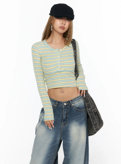 Striped Cardigan and Tube Top Set CU523 Mint front shot on model wearing black newsboy cap and wide-leg jeans with shoulder bag