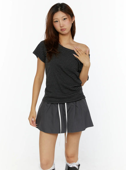 Striped Off-Shoulder Top CL515 in Black, size S/M