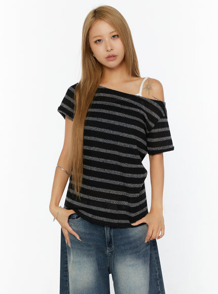 Striped Off-Shoulder Top IL524 in Black, size S/M