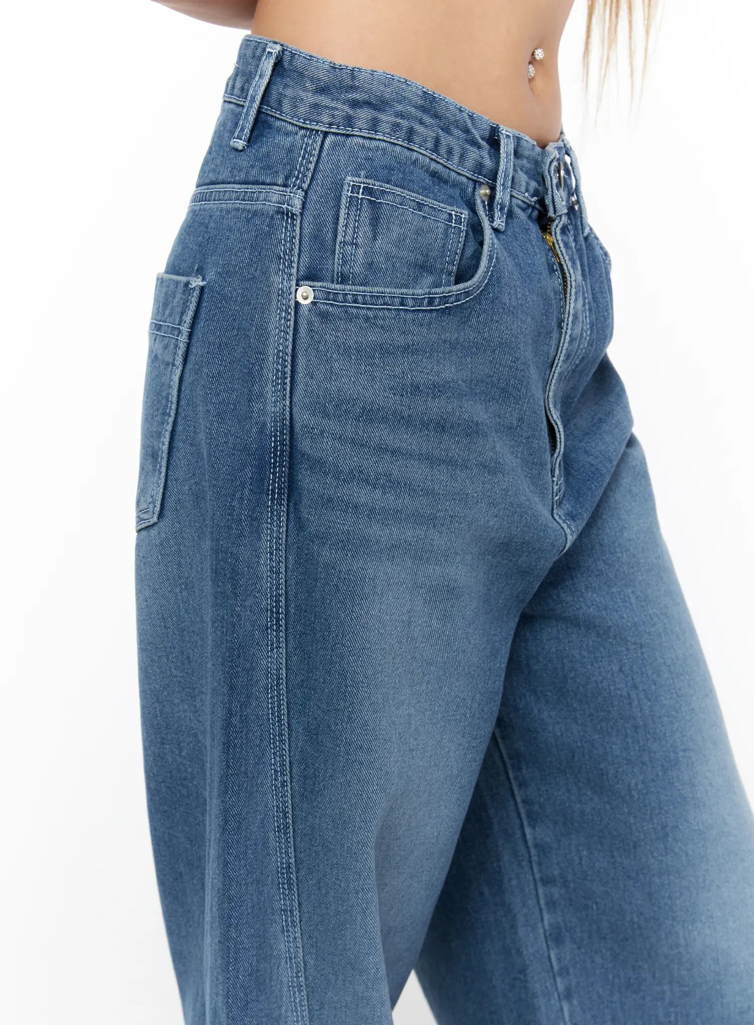 Suna Washed Wide Leg Jeans CU523 Blue close-up detail of side hip area showing side pocket zipper fly hardware and washed denim