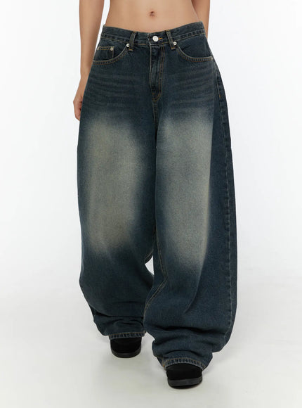 Tuli Back-Belt Detail Baggy Jeans CU529 Dark blue front close-up shot on model showing mid-rise waist front pockets wide balloon leg and vintage wash fading