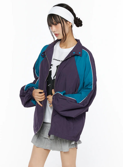 Two-Tone Oversized Windbreaker CU530 in Purple, size M/L