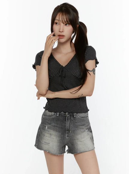 LEWKIN V-Neck Ribbon Striped Short Sleeve Tee CL507 Black front model shot size S/M cropped fit with tie detail styled with distressed denim shorts