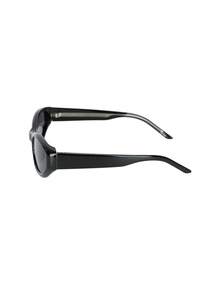 Vintage Cat Eye Fashion Sunglasses CL527 Black One Size side product shot showing slim black acetate temple arm profile and lens depth on white background