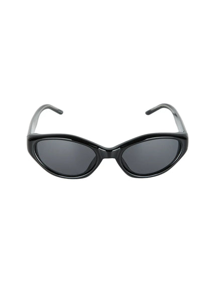Vintage Cat Eye Fashion Sunglasses CL527 Black One Size front product shot of glossy black cat-eye frame with solid dark grey lenses on white background