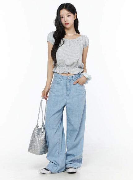 Viori Casual Wide-Leg Jeans IU525 Light blue full-body front styling shot on model wearing gingham crop top, silver tote bag, and sneakers, hands at sides