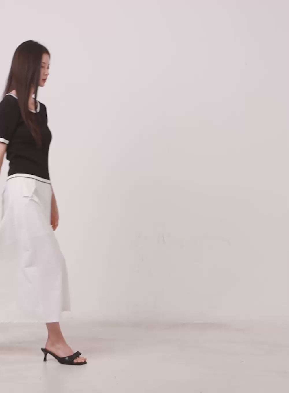 Classy Contrast Top IY513