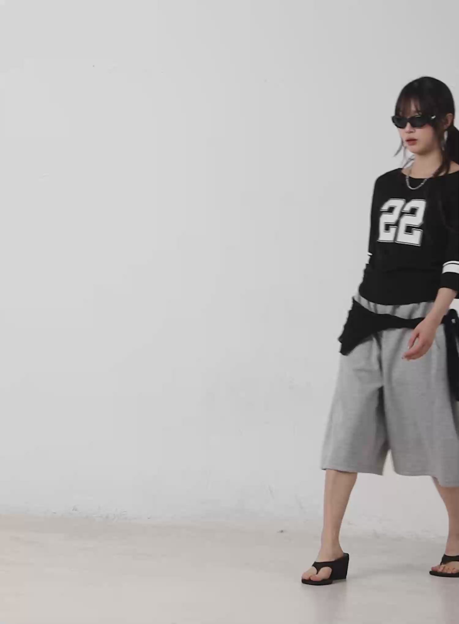 Pleated Baggy Sweat Shorts CA503