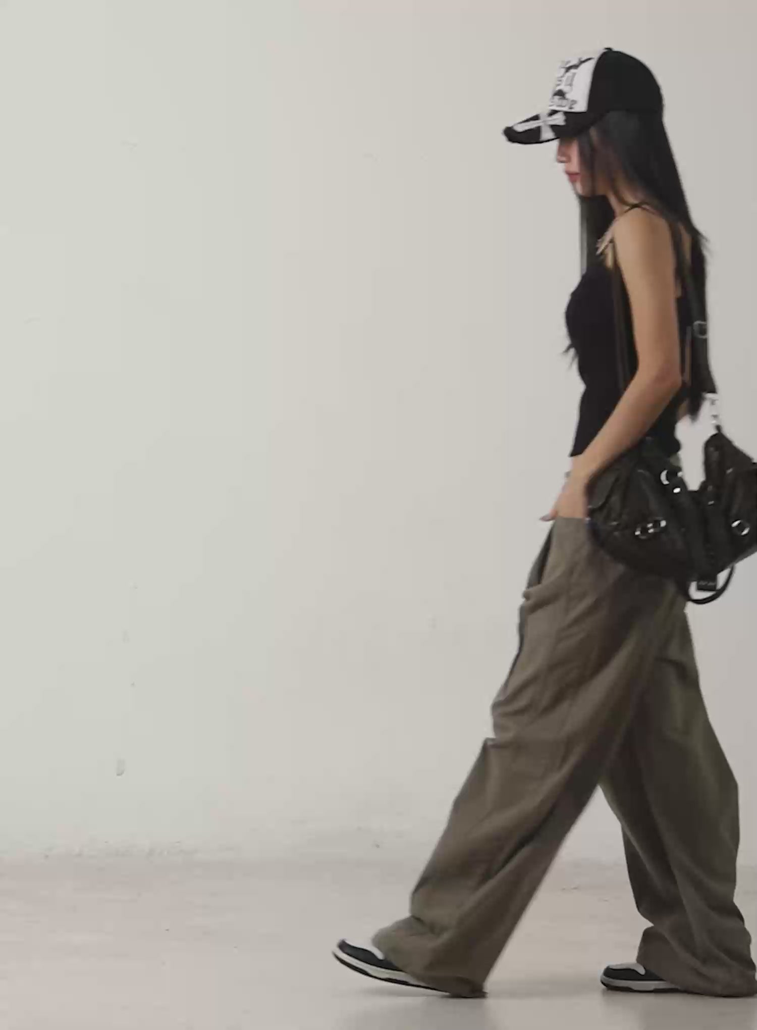 Pintuck Wide-Leg Pants CJ530