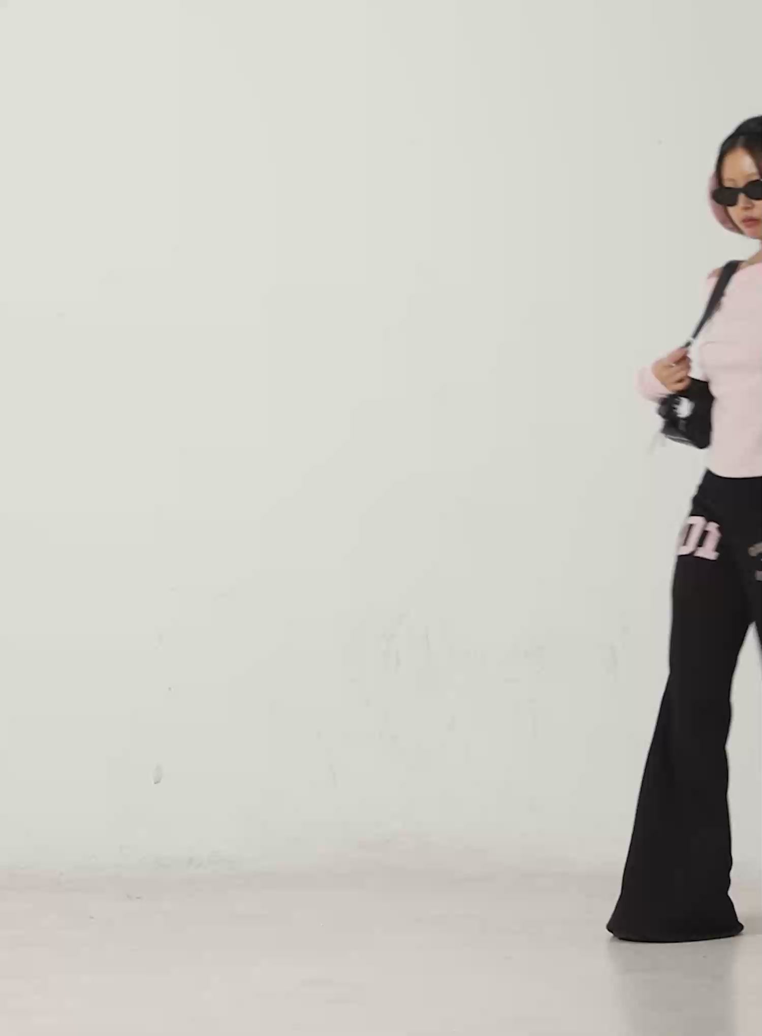 Graphic Bootcut Pants IN528