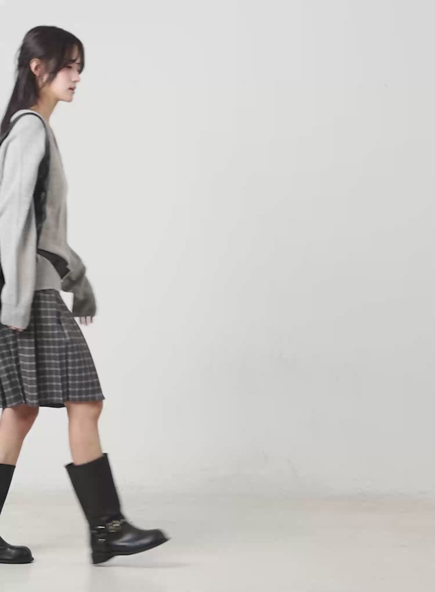 Oversized V-Neck Knit Sweater CM510