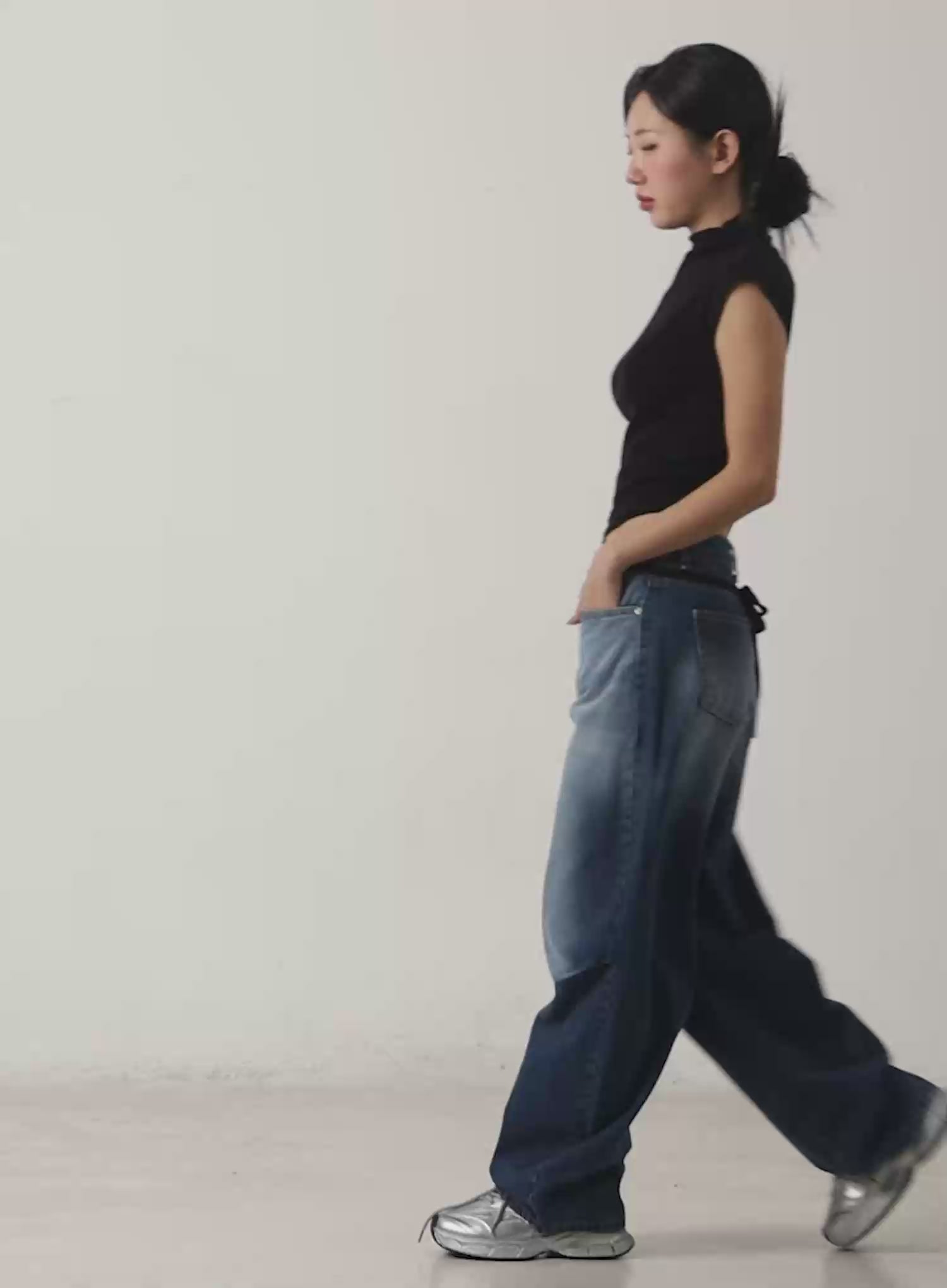 Strap Detail Mock Neck Crop Top CJ530