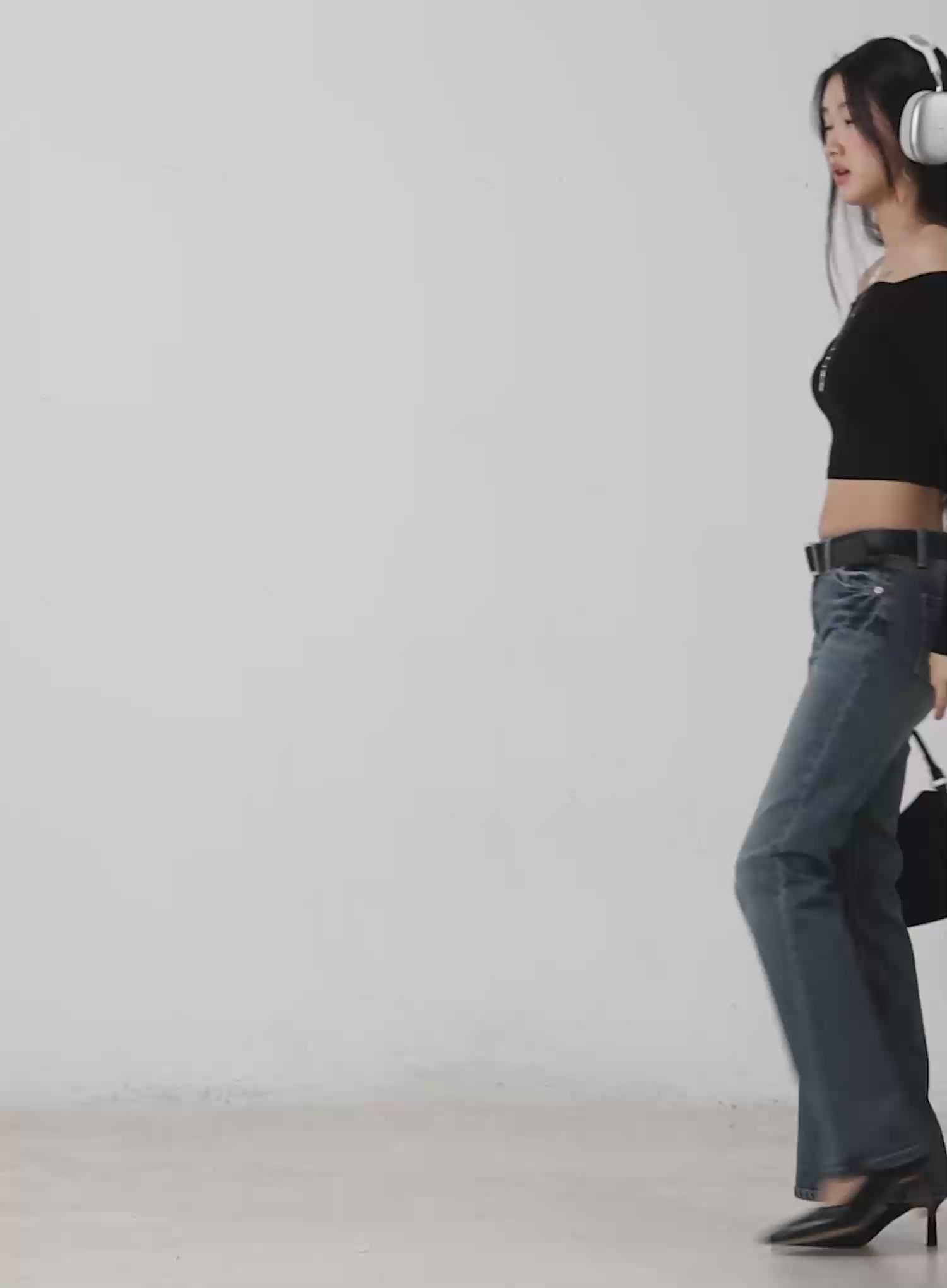 Off-Shoulder Ribbed Crop Top IM503