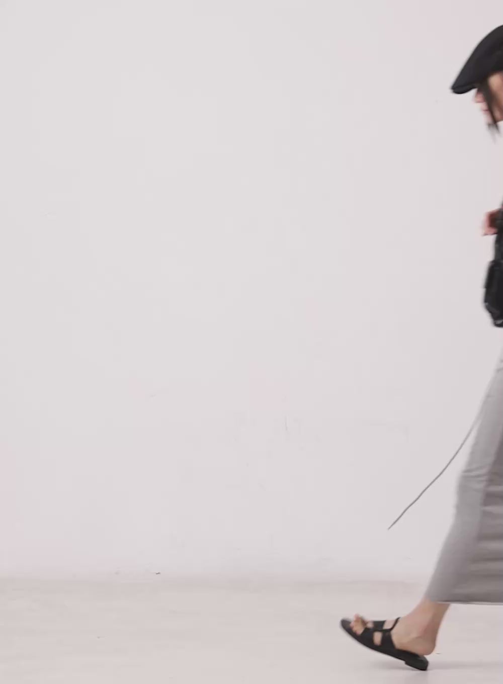 Essential U-Neck Crop Tee CY528