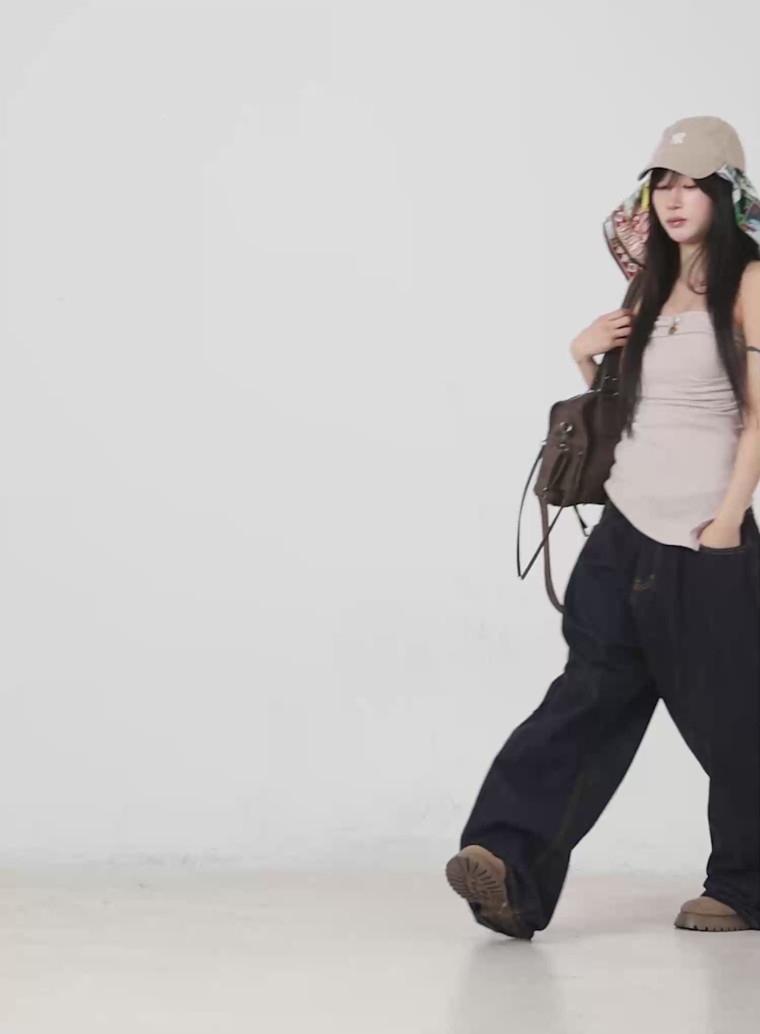 Rowyn Wide Leg Jeans with Pocket Detail CF523