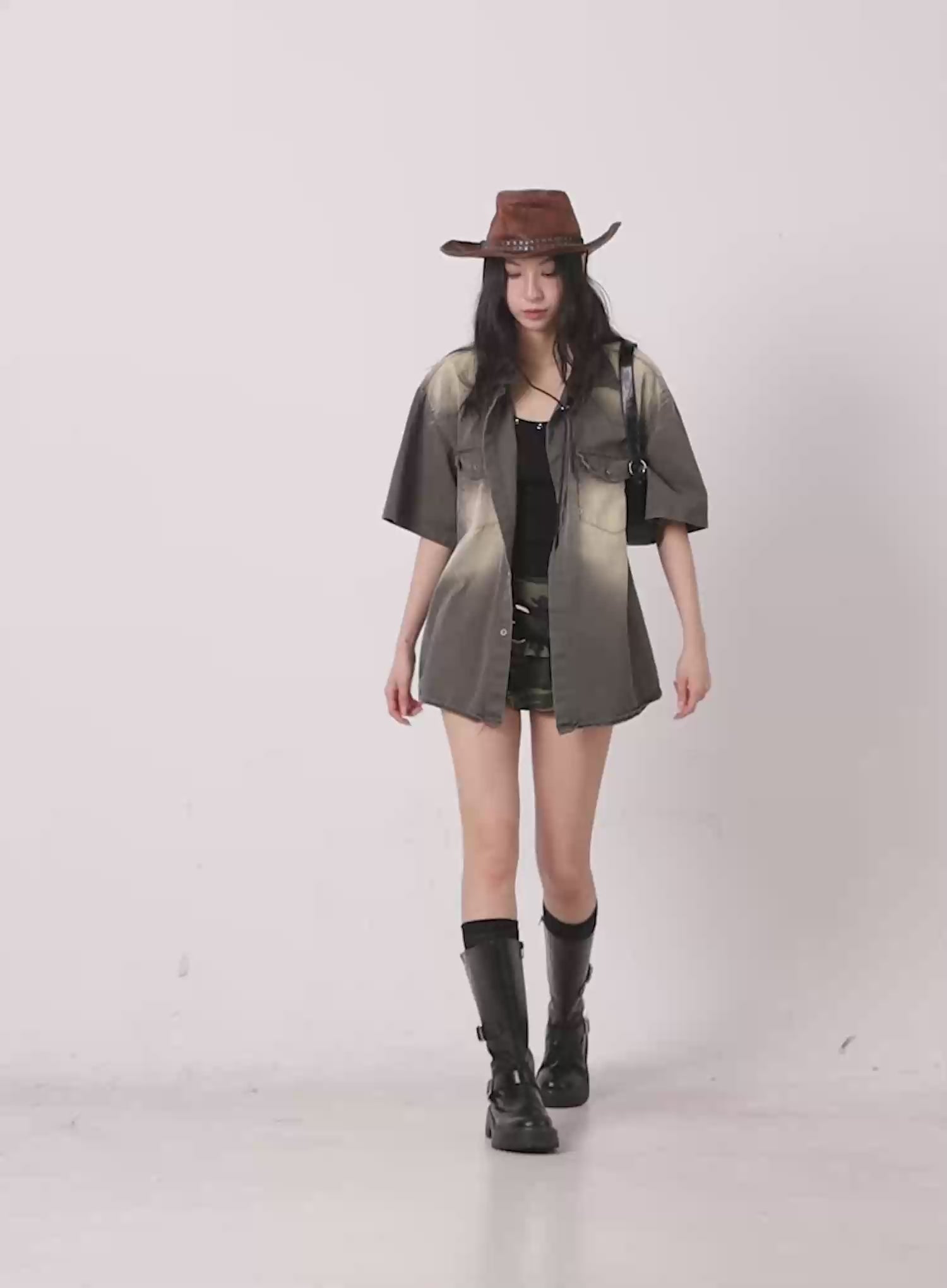 Washed Short-Sleeve Button-Up Shirt IG508