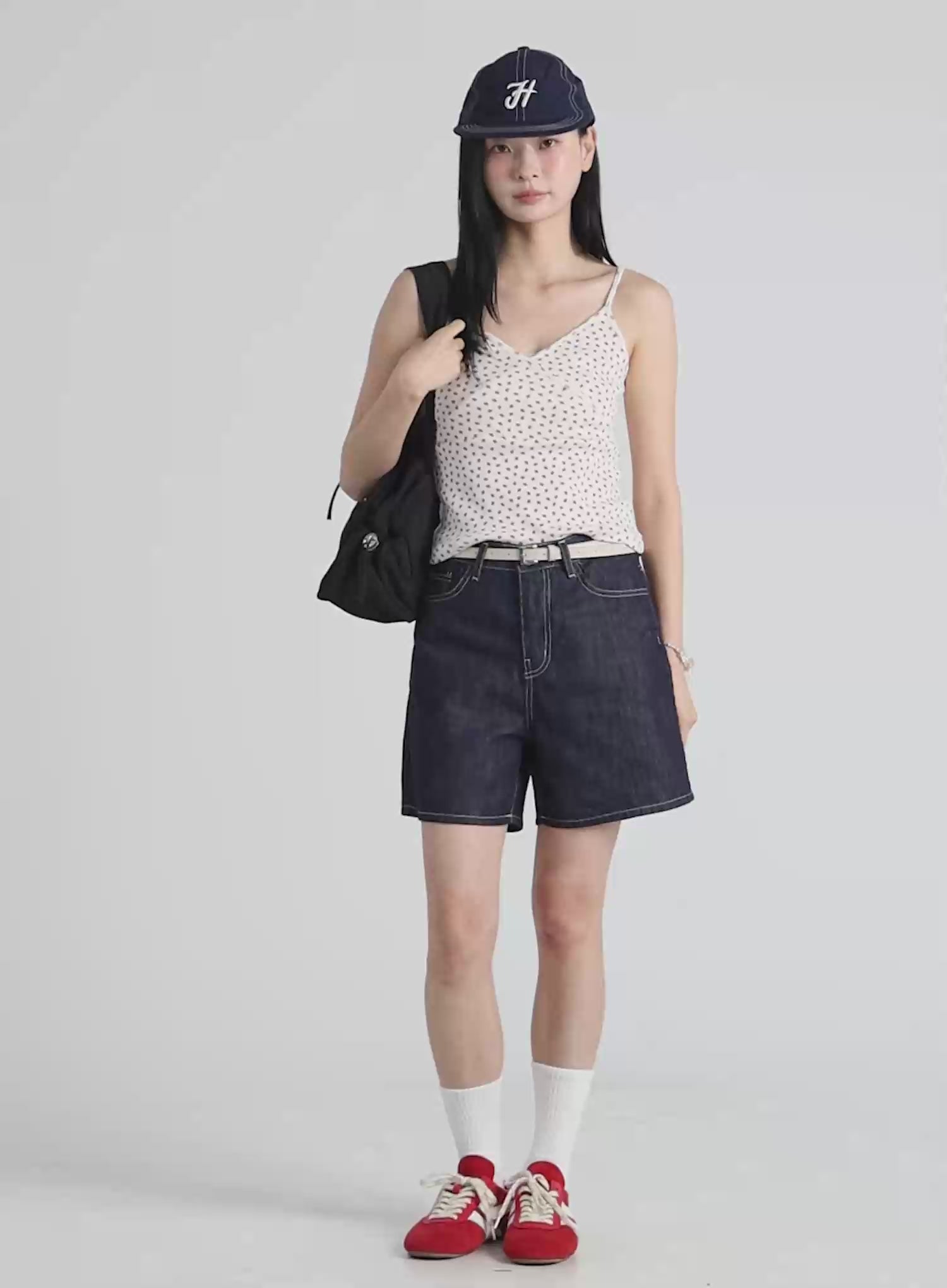 Classic High-Waist Denim Shorts IU505