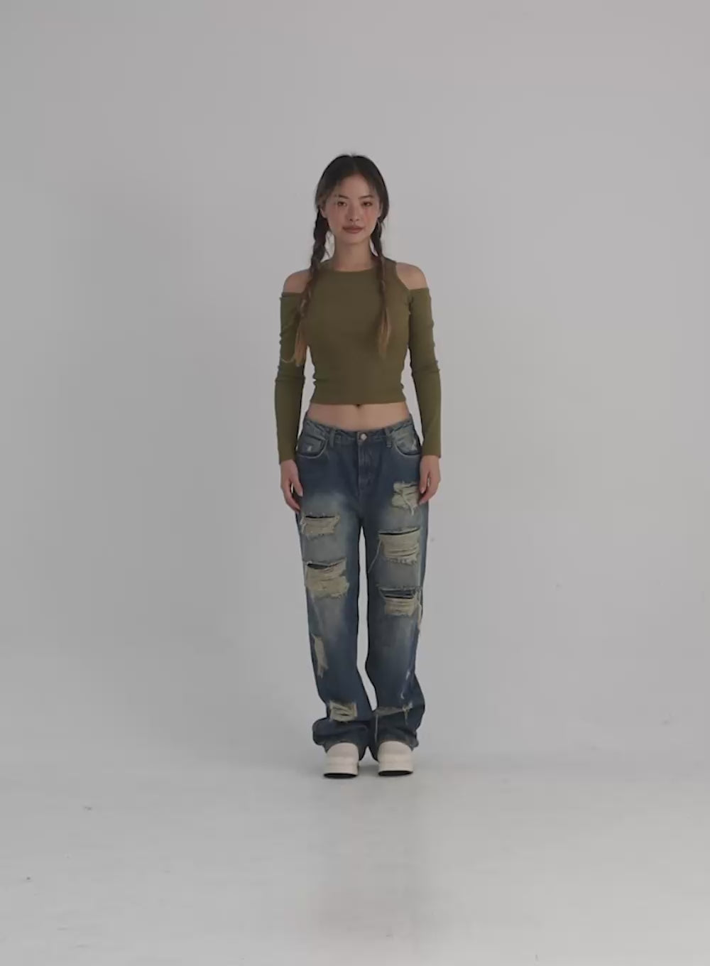 Cut-Out Slim Fit Crop Top CN310