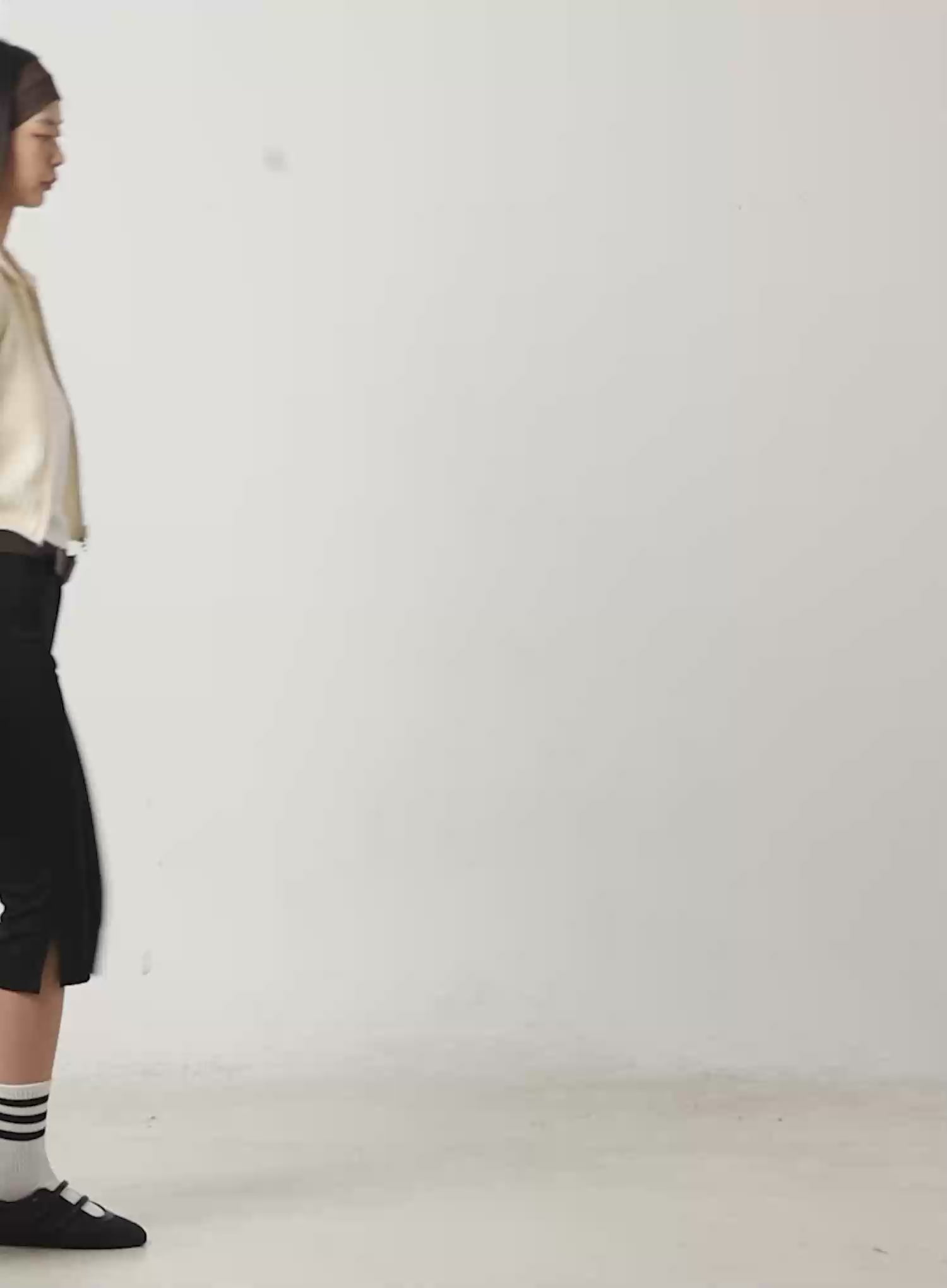 Ribbed Knit Collared Zip-Up IM520