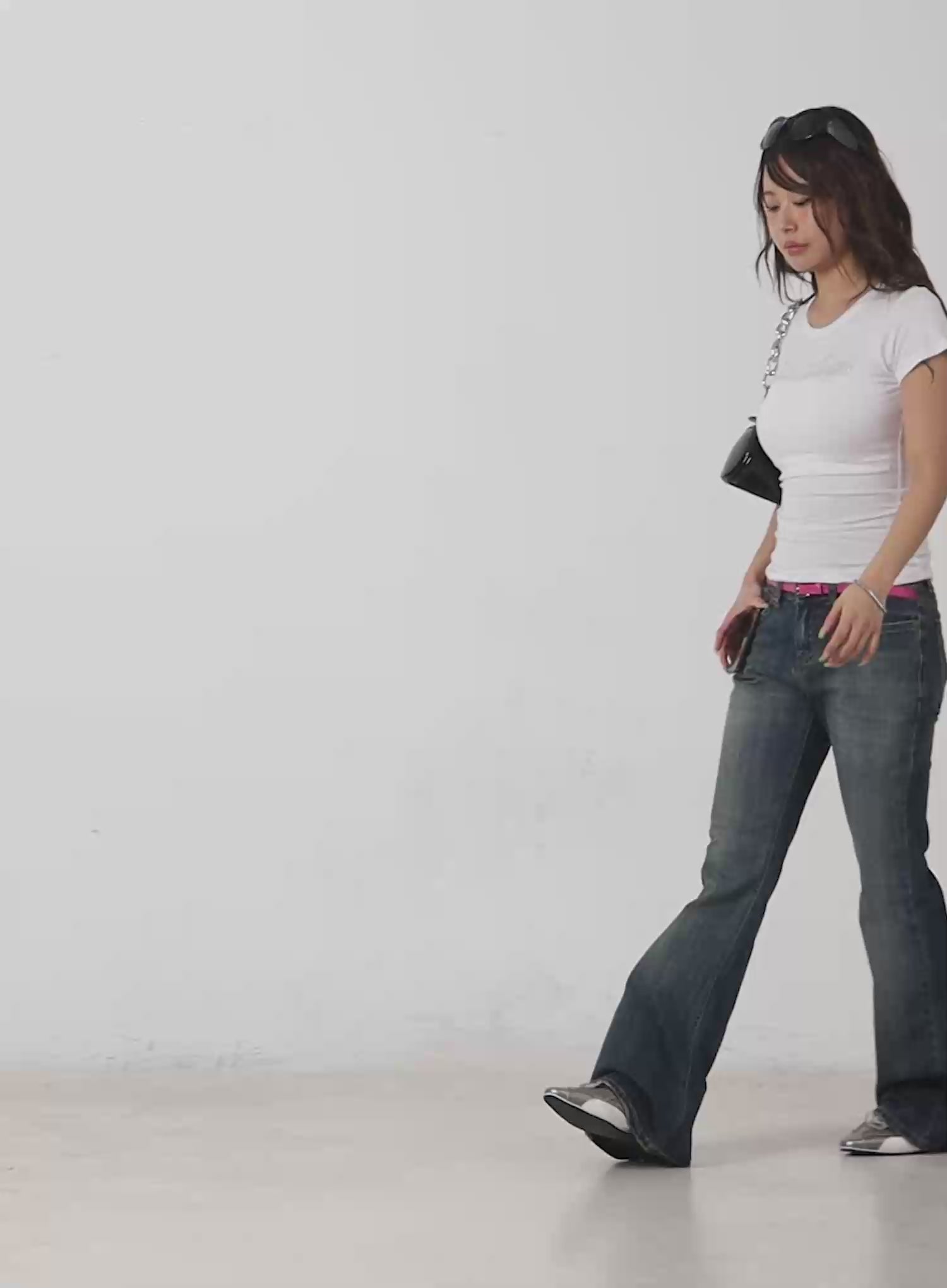 Reah Loose-Fit Flared Bootcut Jeans CM520