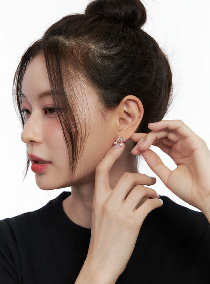 Elegant Bow Cubic Earrings IN514