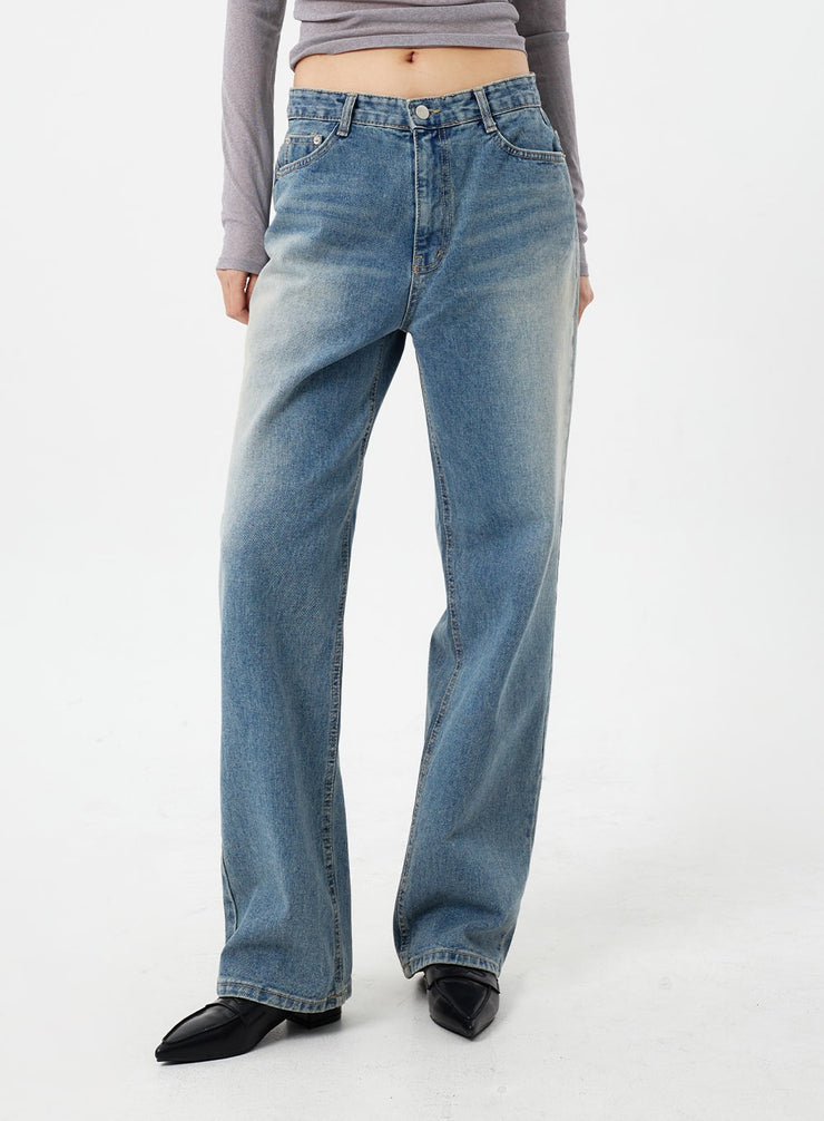 Mid-Wash Wide Leg Jeans CM308