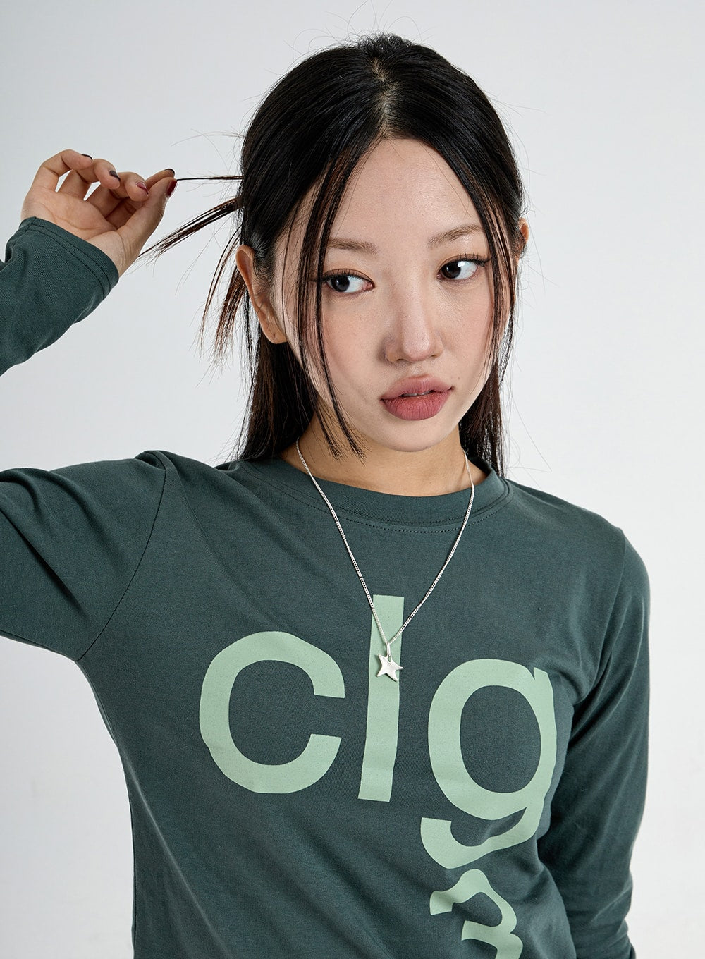 Star Pendant Necklace CO11 - Korean Women's Fashion | LEWKIN