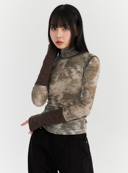 knit-sleeve-printed-turtleneck-top-cn306 / Dark gray