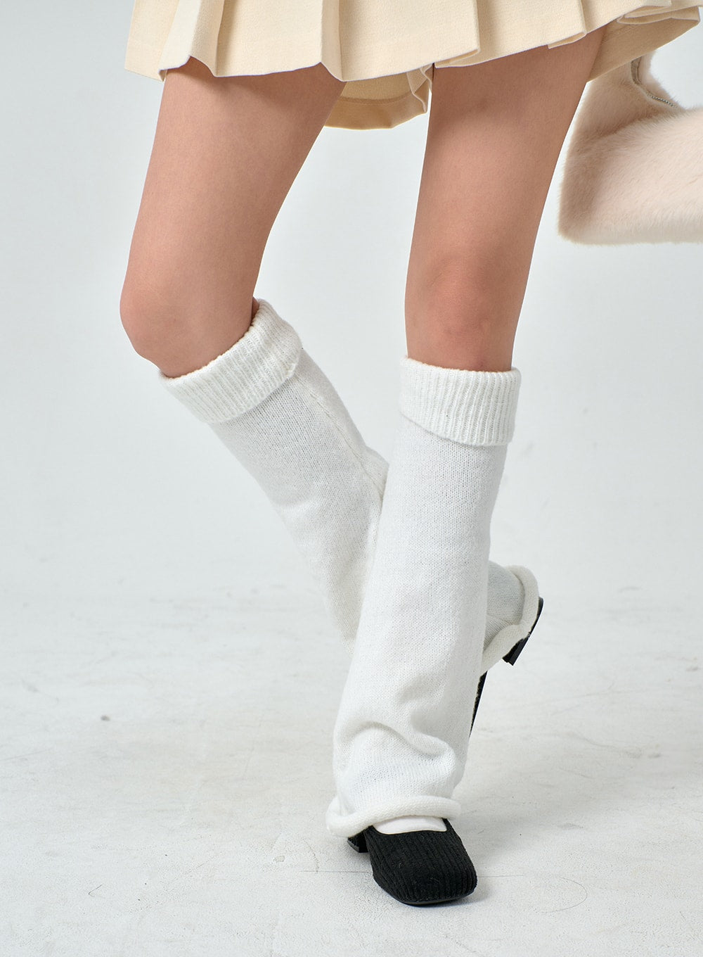 [$9.40]White Knitted Flared Leg Warmers