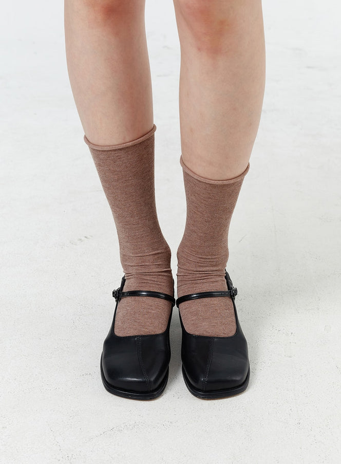 Mid-Calf Socks OM321