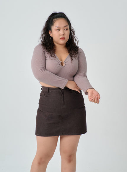 Plus Sexy V-Neck Crop Metal Ring T-Shirt IN04