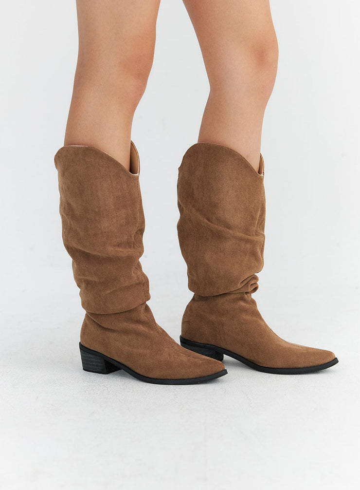 ruched-faux-leather-long-boots-co313