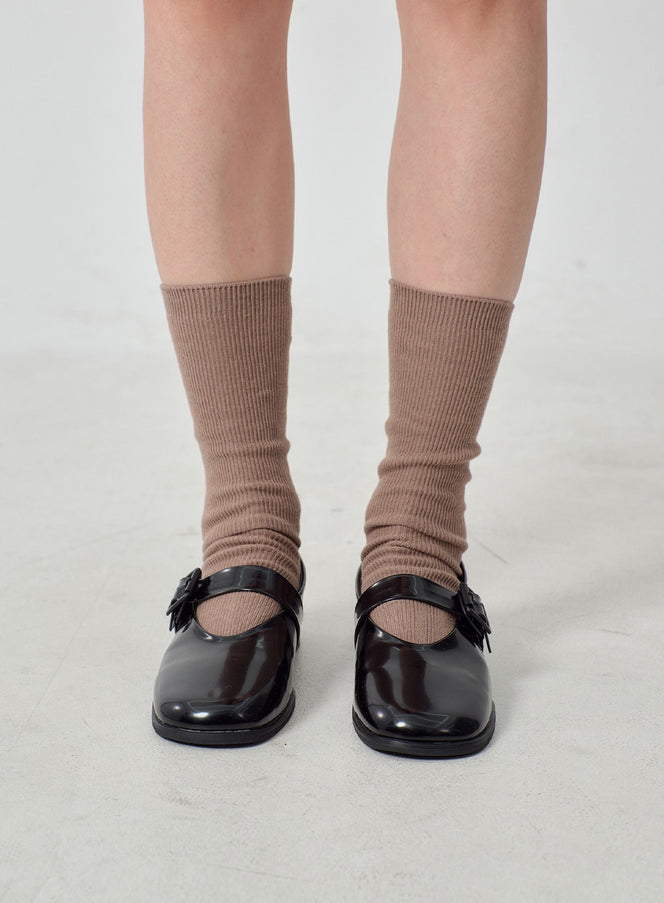 Ribbed Knit Socks OJ331