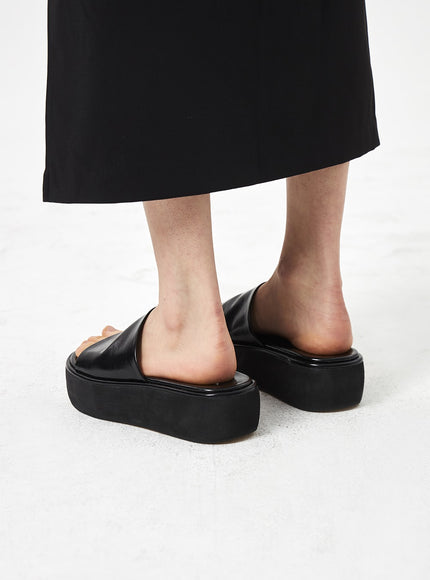 人造皮涼鞋 CA311