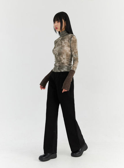knit-sleeve-printed-turtleneck-top-cn306