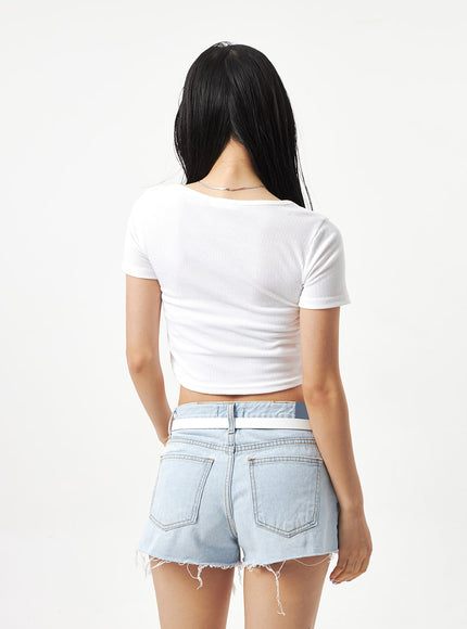 Heart Neck Cropped Tee CA320