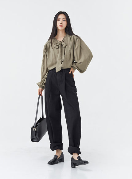 Pintuck Black Jeans OG18