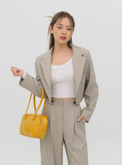 正面鈕扣低圓領長袖 T 卹 CM2