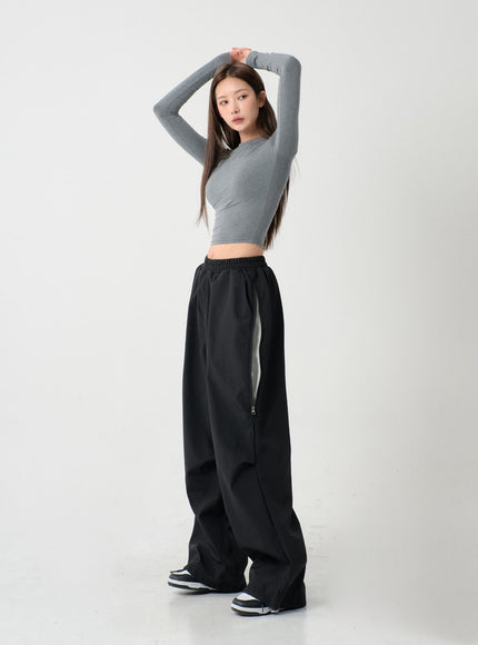 Unique Side Zipper Detailing Wide Bending Pants IS07