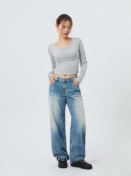 基本款 U 領 T CF317