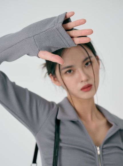 荷葉邊拉鍊長袖上衣 ID08