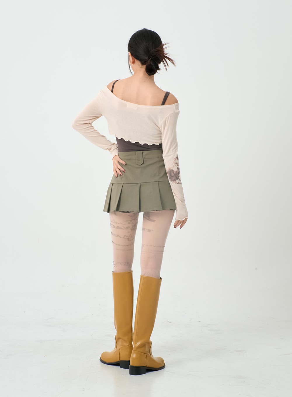 Semi Pleated Mini Skirt IO12
