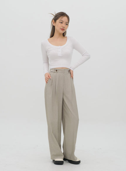 正面鈕扣低圓領長袖 T 卹 CM2